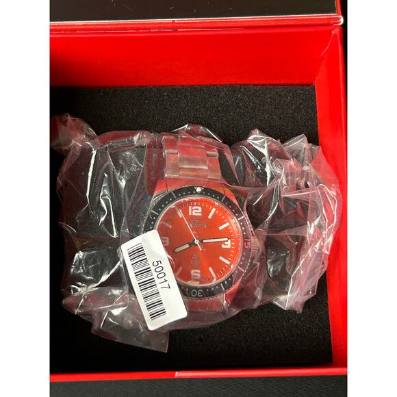 Invicta Pro Diver 38mm Red Watch / $199 Retail!! / Brand New main image 4